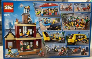 LEGO City 60271 - Il Municipio
