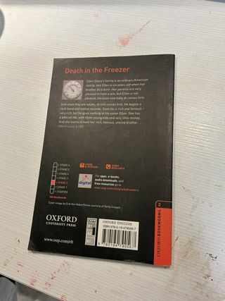 Oxford Bookworms Library: Level 2: Death in the...