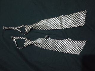 Lote 2 corbatas estrechas con nudo regulable
