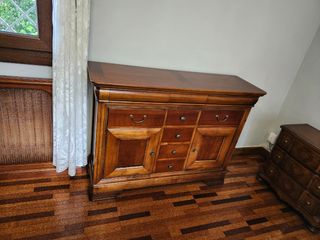 Cómoda de madera