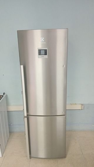 Nevera Electrolux con garantía