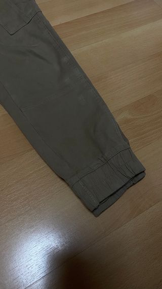Pantalón cargo militar marrón