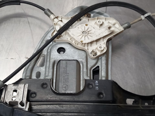 ELEVALUNAS DELANTERO DERECHO MERCEDES-BENZ CLASE