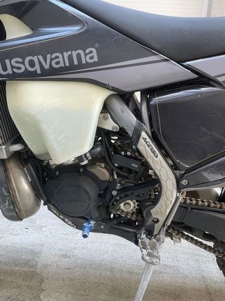 Husqvarna 300 2t modelo 2022