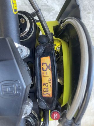 Husqvarna 300 2t modelo 2022