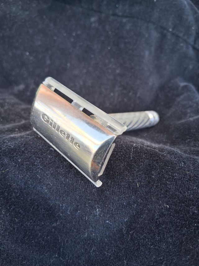 Rasoio antico Gillette