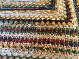 Bufanda de ganchillo multicolor