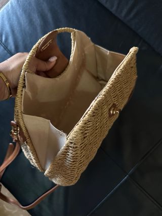 Bolso de paja con asa y correa