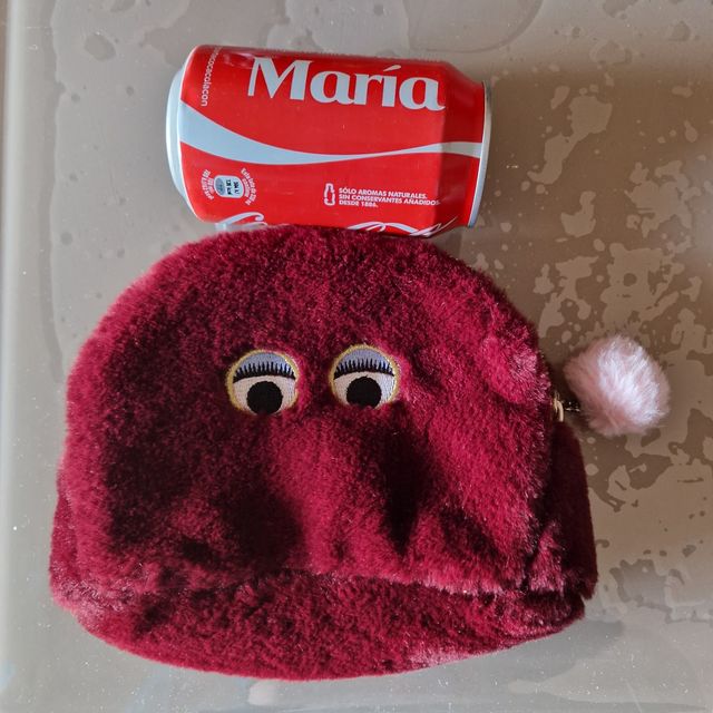 Neceser peluche monstruito granate