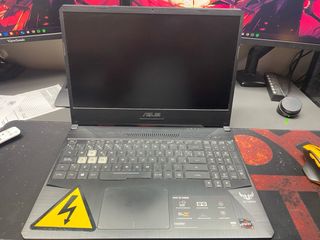 Computer portatile da gioco ASUS TUF GAMING FX 505 DT nero