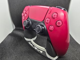 Mando PS5 DualSense Cosmic Red