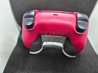Mando PS5 DualSense Cosmic Red