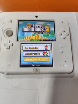 Nintendo 2DS Roja y Blanca
