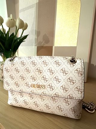 Bolso Guess Beige y Dorado