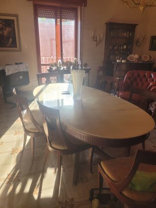 Tavolo e sedie coordinate stile impero