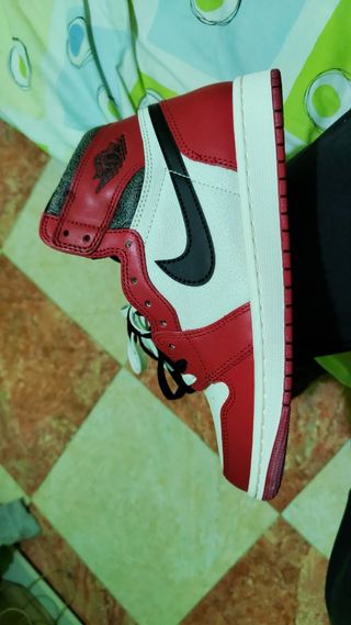 Jordan 1 Lost and Found Talla 41 Nuevas