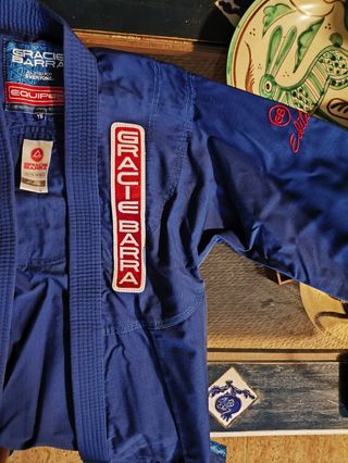 Kimos de Jiu Jitsu Gracie Barra Azul Talla Y6 