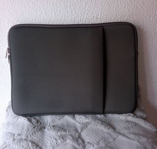 Funda portátil/tablet 14" gris sin estrenar