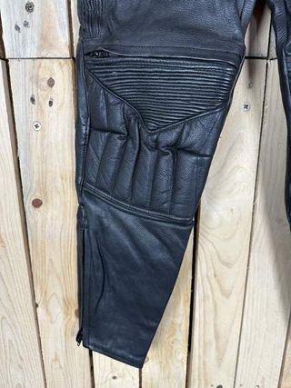 PANTALON T-M DE CUERO PARA MOTO GARIBALDI 1