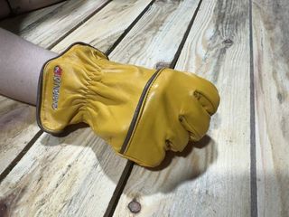 GUANTES T-M DE MOTO GARIBALDI CUERO AMARILLO 