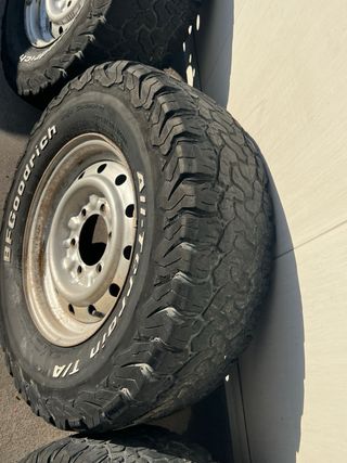 llantas chapa mitsubishi Montero 235/75/15