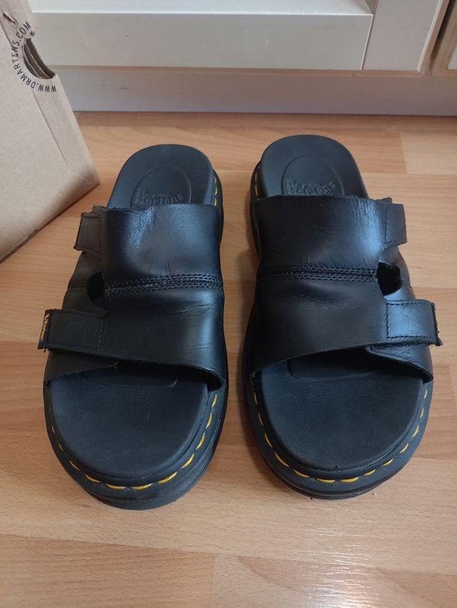 Sandalias Dr. Martens Daxton Negras