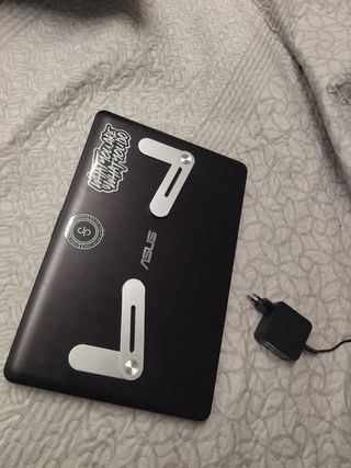 Portátil ASUS Dorado