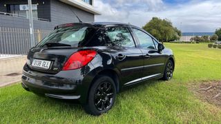 Peugeot 207 2009