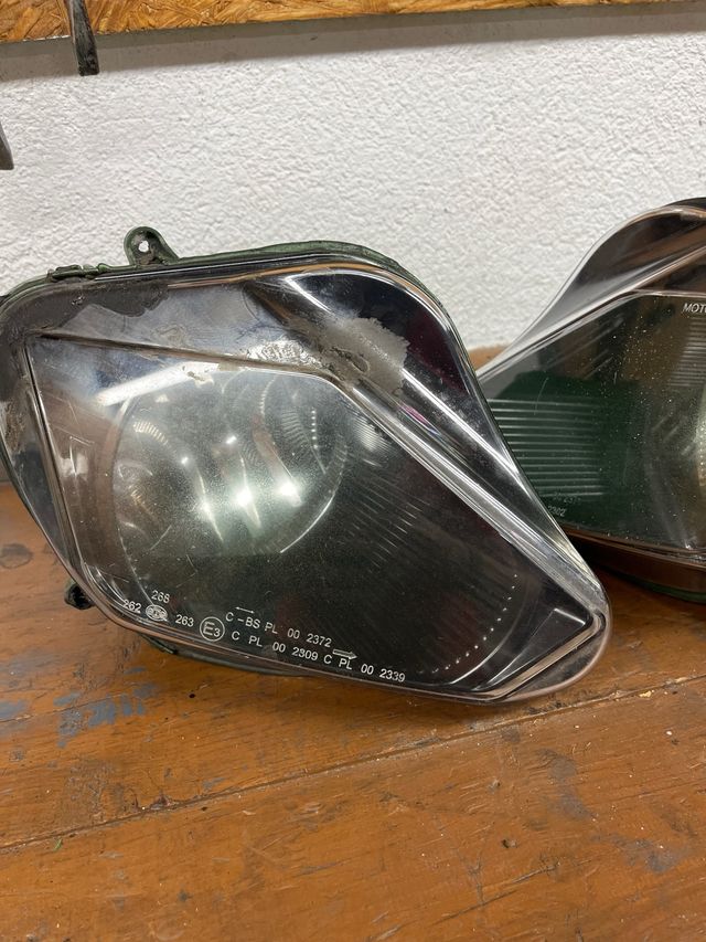 Focos Delanteros Derbi GPR 125/50