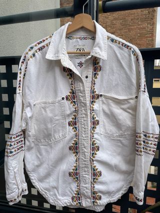 Chaqueta Zara bordada blanca Talla S
