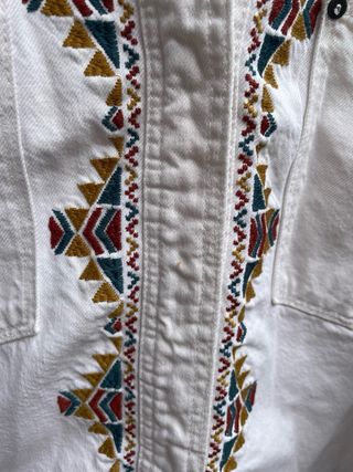Chaqueta Zara bordada blanca Talla S