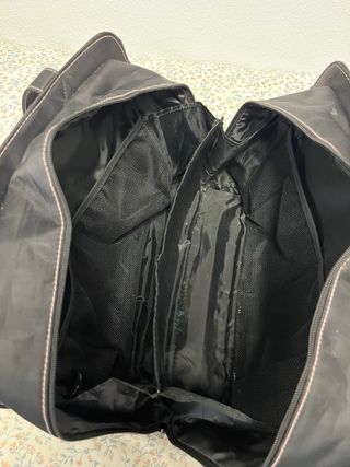 Bolso Mary Kay Negro con Calaveras