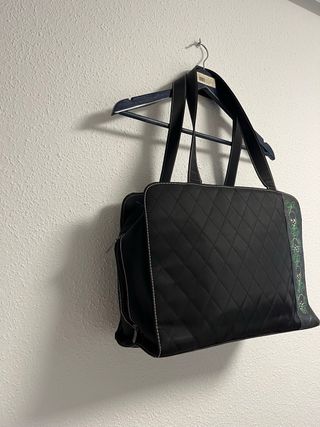 Bolso Mary Kay Negro con Calaveras