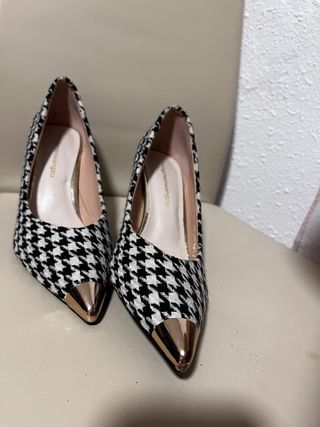 Zapatos planos pata de gallo talla 39
