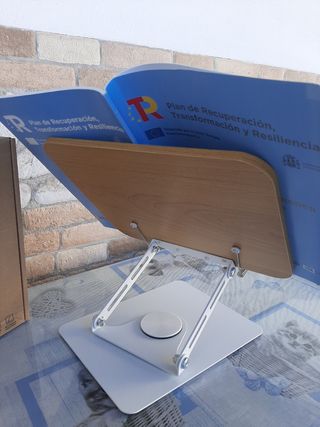 Atril Giratorio para Libros