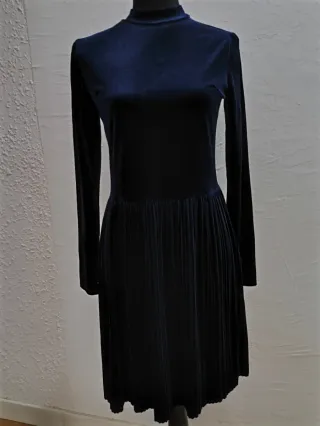 Vestido terciopelo azul Primark