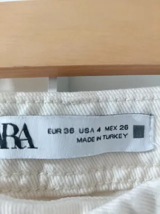 Pantalón Vaquero Zara T.36 Blanco