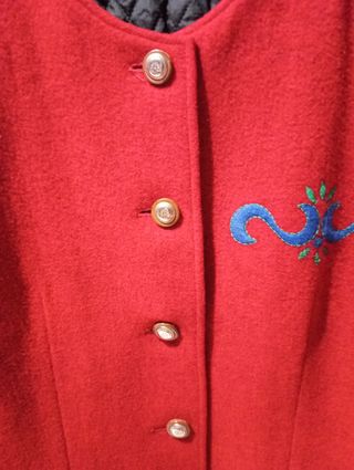 Chaqueta roja lana .