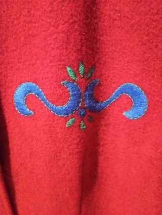 Chaqueta roja lana .