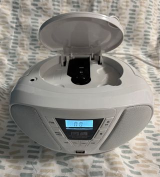 Radio CD y USB blanca
