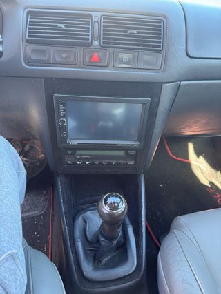 Volkswagen Golf 2002
