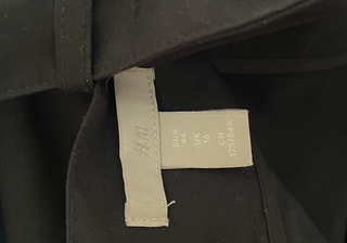 Falda midi negra con cinturón de h&m
