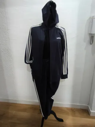 Conjunto Chándal Adidas azul marino de mujer 