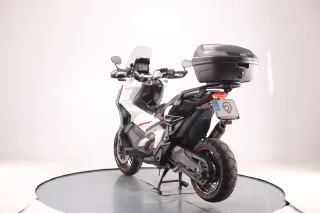 HONDA X-ADV 750 2022