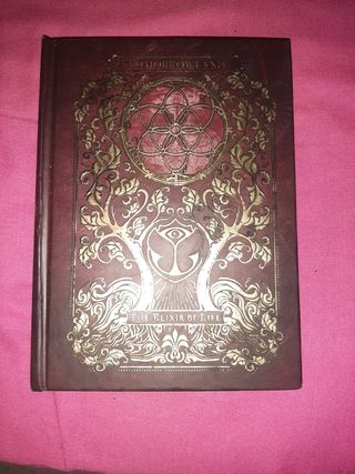 Libro Tomorrowland 3 CDs 2016