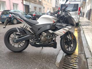 APRILIA TUONO 125