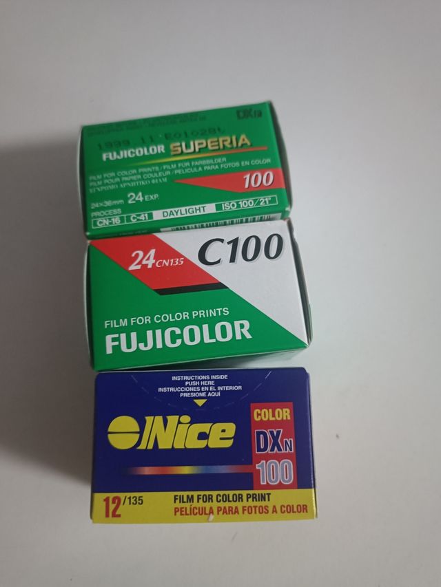 3 bobine fotografiche Fujicolor Superia e C100