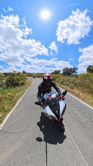 Yamaha R6R Moto Deportiva