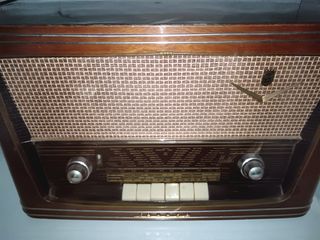 Radio antigua madera