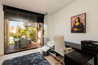 Piso en venta en Puerto Banús en Marbella